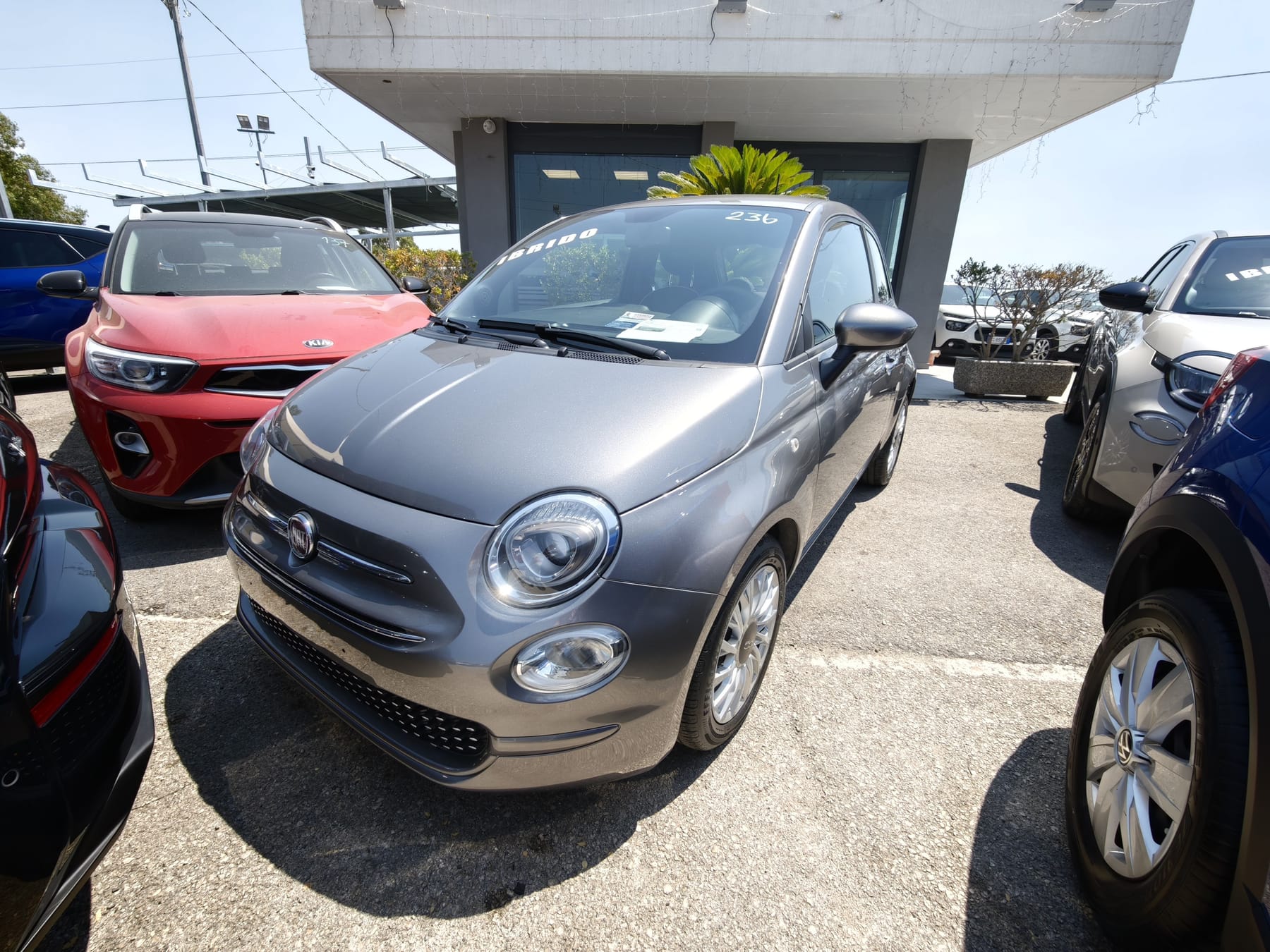 Auto disponibile presso Latina Cars 3