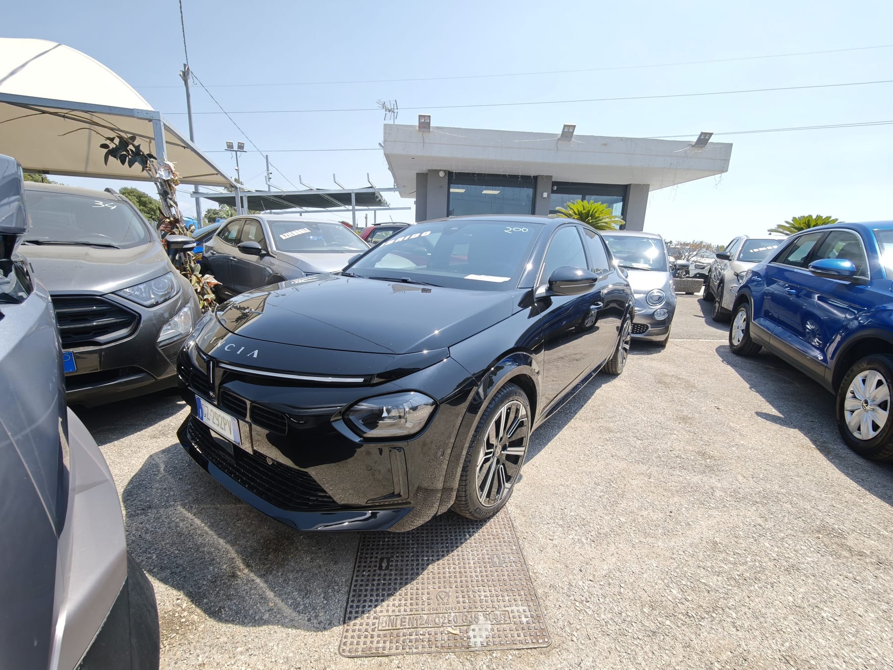 Auto disponibile presso Latina Cars 4